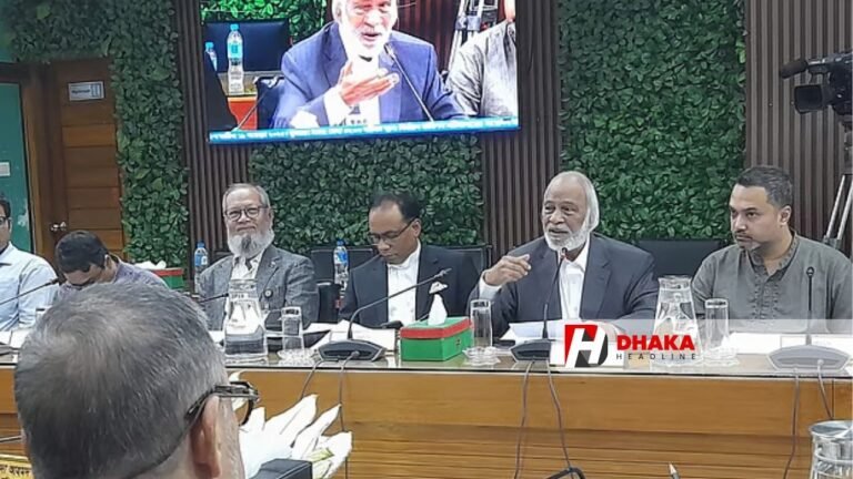 বিএনপি নির্বাচন কমিশনের সংলাপে রিটার্নিং কর্মকর্তা নিয়োগে ইসির নিজস্ব জনবল ব্যবহারের প্রস্তাব উপস্থাপন করছে।