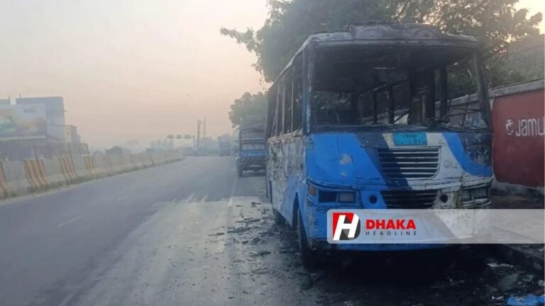 সিদ্ধিরগঞ্জে দাঁড়িয়ে থাকা যাত্রীবাহী বাসে আগুন: নাশকতা নাকি যান্ত্রিক ত্রুটি, তদন্তে পুলিশ সিদ্ধিরগঞ্জে দাঁড়িয়ে থাকা যাত্রীবাহী বাসে আগুন নাশকতা নাকি যান্ত্রিক ত্রুটি, তদন্তে পু