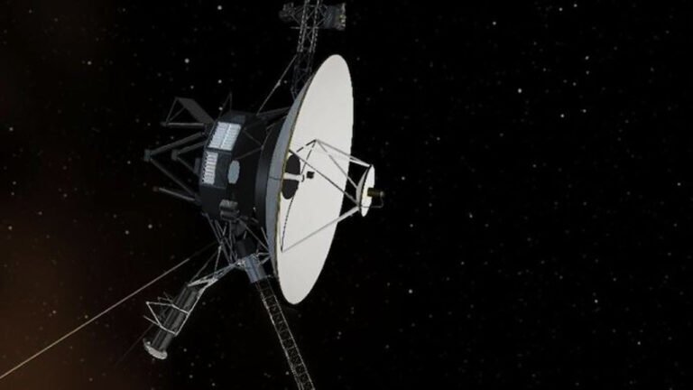 ১৫ লাখ মাইল দূর থেকে যোগাযোগ করলো ভয়েজার-১ ১৫ লাখ মাইল দূর থেকে যোগাযোগ করলো ভয়েজার ১ | Dhaka Headline | ঢাকা হেডলাইন